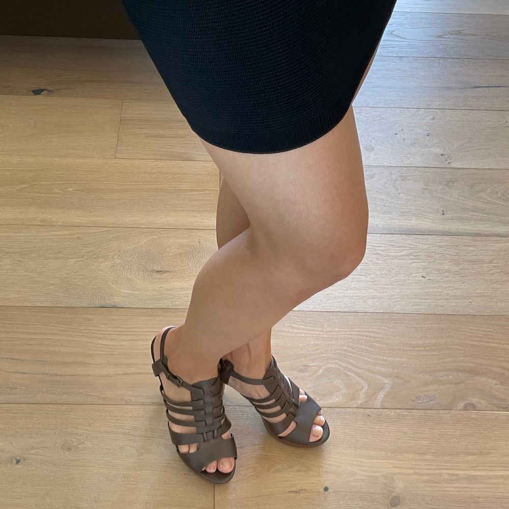 Tahiti Leather Sandals - size 7, Brown